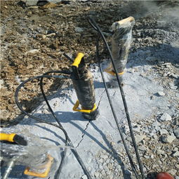 綠色開采新利器 武漢市礦山開采中的環保劈裂棒技術